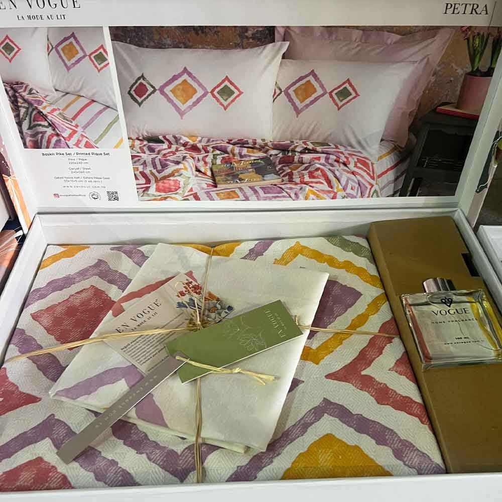 White Cotton Bedspread with Minimalist Design